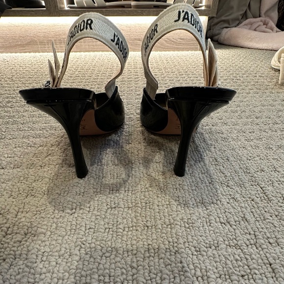 J’adior Dior Black Patent Leather Slingback Heels - Picture 6 of 6